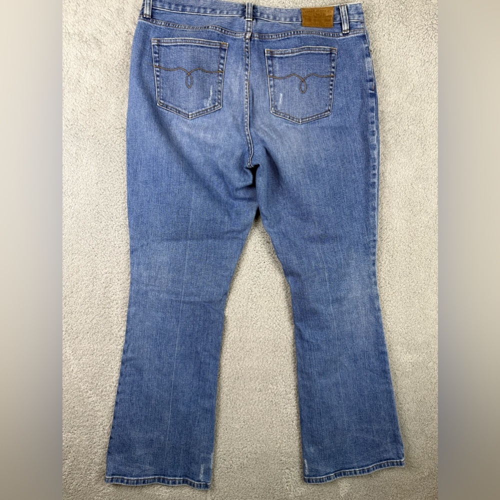 Lauren Ralph Lauren boot cut jeans size 14 medium wash preowned - Picture 7 of 10